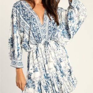 Lulus NWOT Blue and White Floral Dress